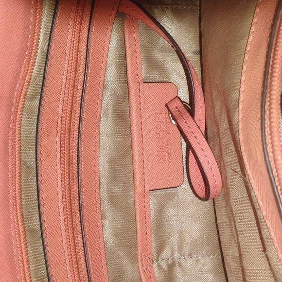 Michael Kors large rare Jet Set coral leather tote/shoulder bag - Picture 3 of 15